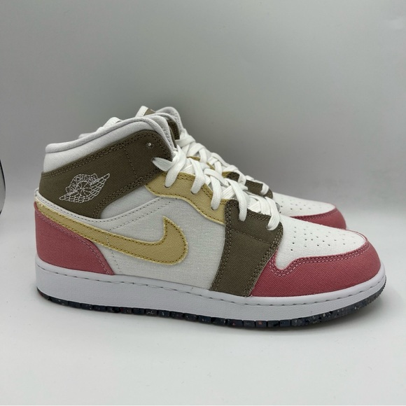 NWB Air Jordan 1 Mid GS Pastel Vivid Green Grind Sneakers - Picture 3 of 9